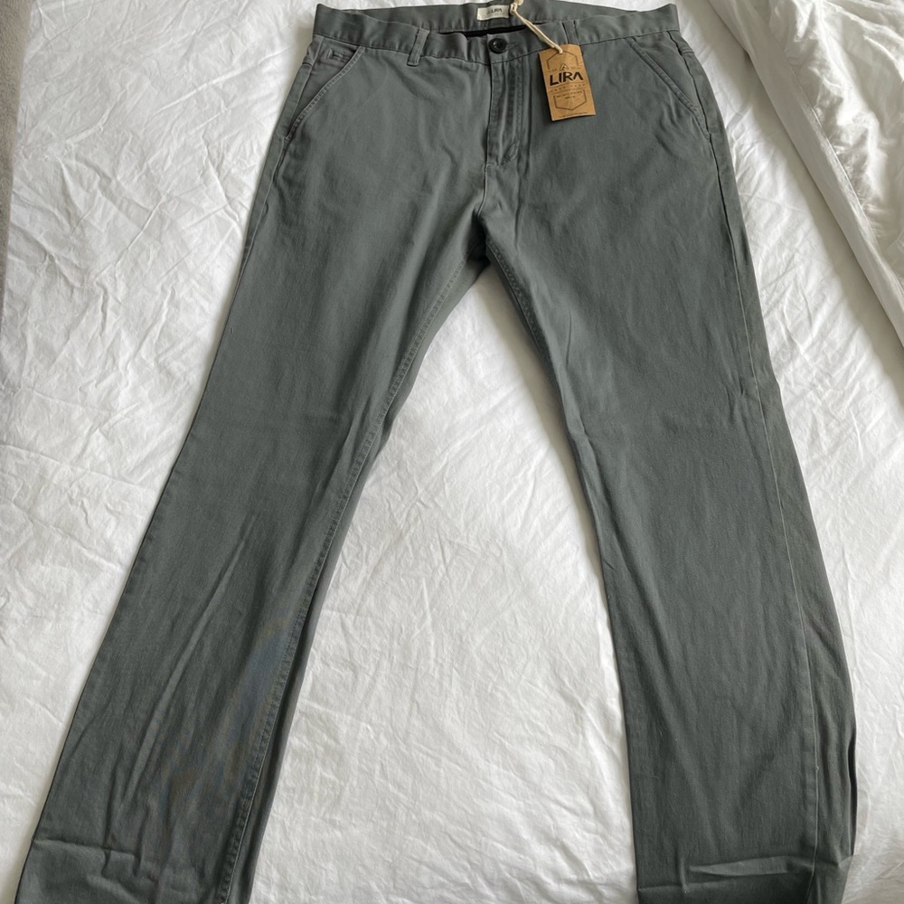 Mens stretch khakis in grey - LIRA brand - BNWT - 34x34